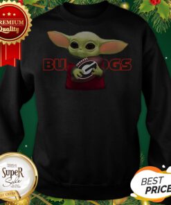 Baby Yoda Hug Georgia Bulldogs Star Wars Mandalorian Sweatshirt