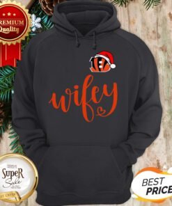 Cincinnati Bengals Santa Hat Wifey Christmas Hoodie