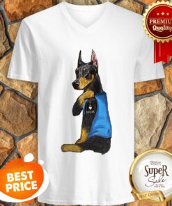 Nice Dobermann I Love Mom Tattoos V-neck
