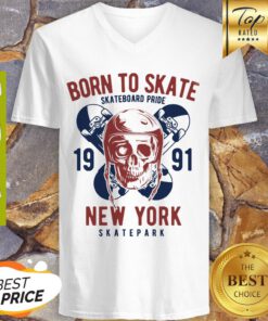 Born to Skate Skateboard Pride Skull 1991 New York Skatepark V-neck