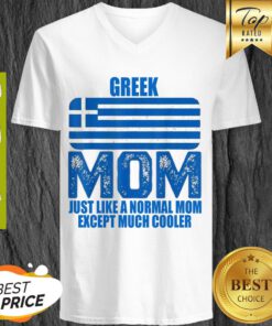 Vintage Greek Mom Greece Flag Design For Mother’s Day V-neck