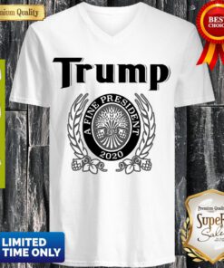 Awesome Trump A Fine President 2020 V-neck