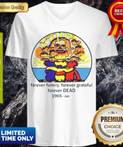 Top Forever Family Forever Grateful Forever Dead 1965 V-neck