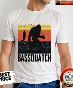Nice Bigfoot Fishing Vintage Retro Shirt