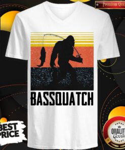 Nice Bigfoot Fishing Vintage Retro V-neck