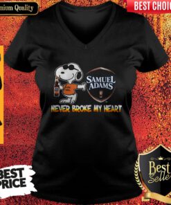 Nice Snoopy Samuel Adams Beer Never Broke My Heart V-neck