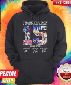 Thank You For Your Music And The Memories 2005 2020 Signatures Hoodie