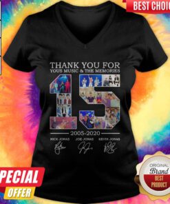 Thank You For Your Music And The Memories 2005 2020 Signatures V-neck