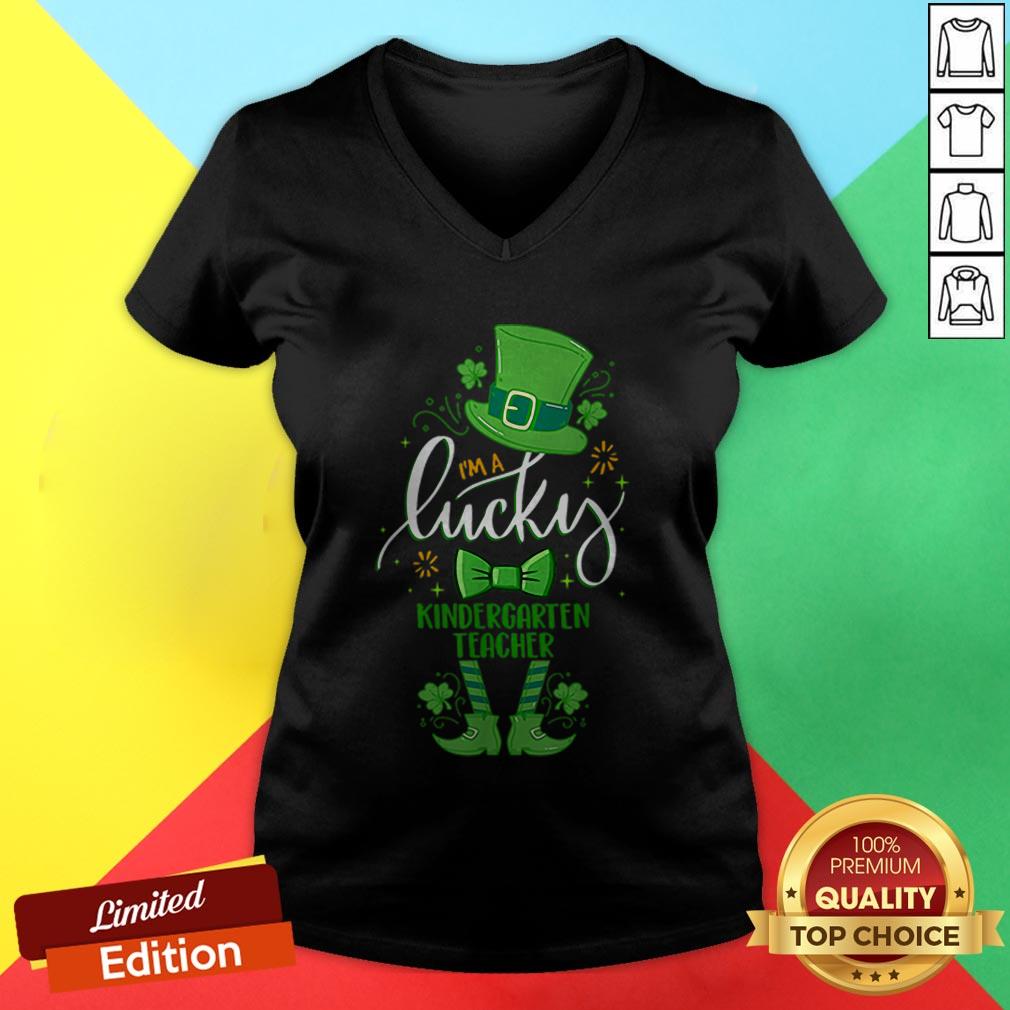 Leprechaun I’m A Lucky Kindergarten Teacher St Patrick Day Shirt - Image 2