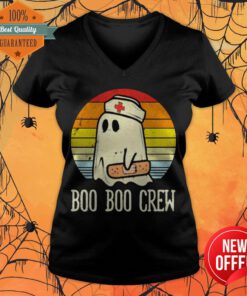 Boo Boo Crew Ghost Nurse Retro Halloween Vintage 2020 V-neck