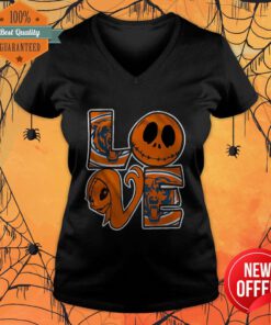 Official Chicago Bears Jack Skellington And Sally Love V-neck