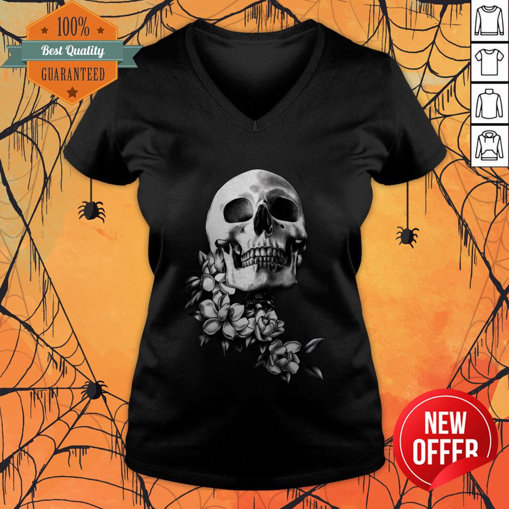 Skull And Magnolia Flowers B&W Day Of The Dead V-neck