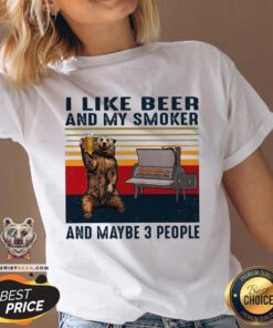 I Like Beer And My Smoker And Maybe 3 People Vintage V-neck