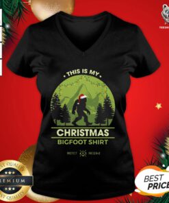 Good Bigfoot Santa This Is My Christmas Bigfoot V-neck - Design By Teeshirtbear.com