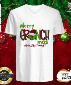 Good Premium Merry Grinchmas #phlebotomist Christmas V-neck - Design By Teeshirtbear.com
