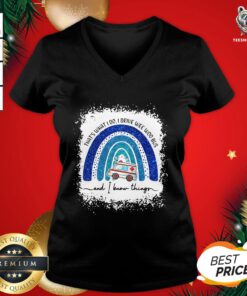 Hot That’s What I Do I Drive Wee Woo Bus And I Know Things Diamond V-neck - Design By Teeshirtbear.com
