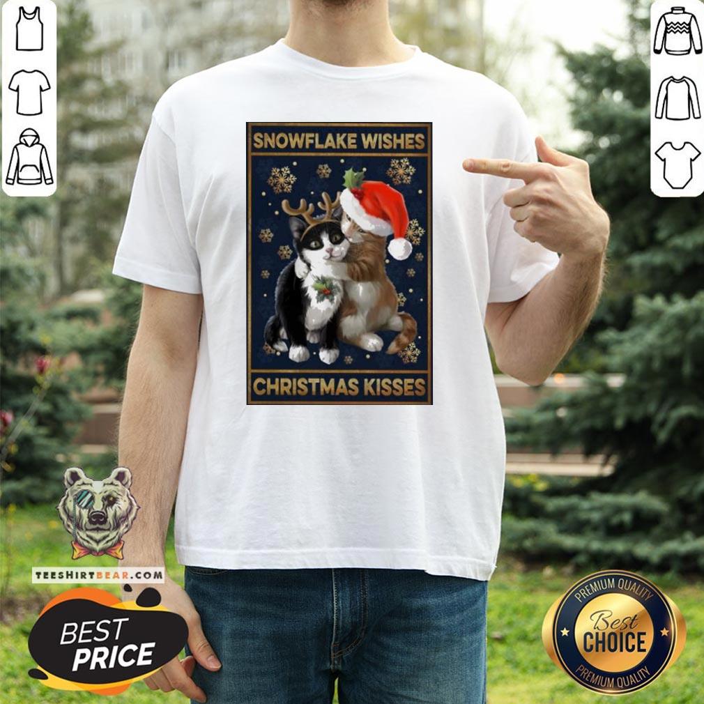 Pretty Cats Snowflake Wishes Christmas Kisses Shirt - Design By Teeshirtbear.com