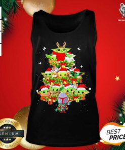 Baby Yoda And The Mandalorian Merry Christmas Tree Gift Tank Top - Design By Teeshirtbear.com