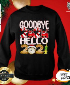 Goodbye 2020 Hello 2021 Happy New Year 2021 Toilet Paper Vaccine Sweatshirt - Design By Teeshirtbear.com