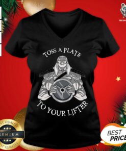 Toss A Plate To Your Lifter V-neck - Design By Teeshirtbear.com
