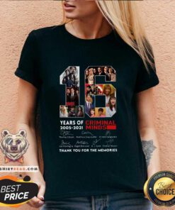 Arrogant 16 Years Of 2005 2021 Criminal Minds Signatures V-neck - Design by Teeshirtbear.com