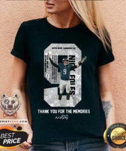 Nick Foles Eagles Thank You For The Memories Signature V-neck - Design By Teeshirtbear.com
