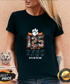 Clemson Tiger 1986 2021 125 Signatures Gifts For The Fans V-neck - Design By Teeshirtbear.com