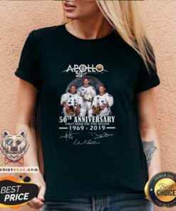 Apollo Next Giant Leap 52 Years Thank You For The Memories Signatures V-neck - Design By Teeshirtbear.com