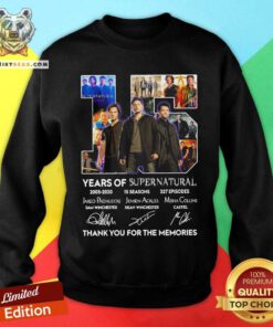 15 Years Supernatural 15 Seasons 327 Episodes Thank You For The Memories Signatures Sweatshirt - Design By Teeshirtbear.com