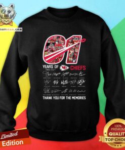 Malicious 61 Years Of 1960 2021 Kansas City Chiefs Signatures Sweatshirt - Design by Teeshirtbear.com