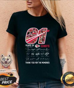 Malicious 61 Years Of 1960 2021 Kansas City Chiefs Signatures V-neck - Design by Teeshirtbear.com
