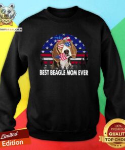 Cute Best Beagle Mom Ever American Flag Vintage Sweatshirt - Design by Teeshirtbear.com