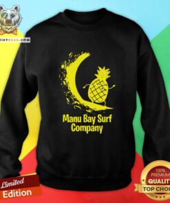 Manu Bay Surf Company New Zealand 10 Gold Surfing Pineapple Sweatshirt - Design by Teeshirtbear.com