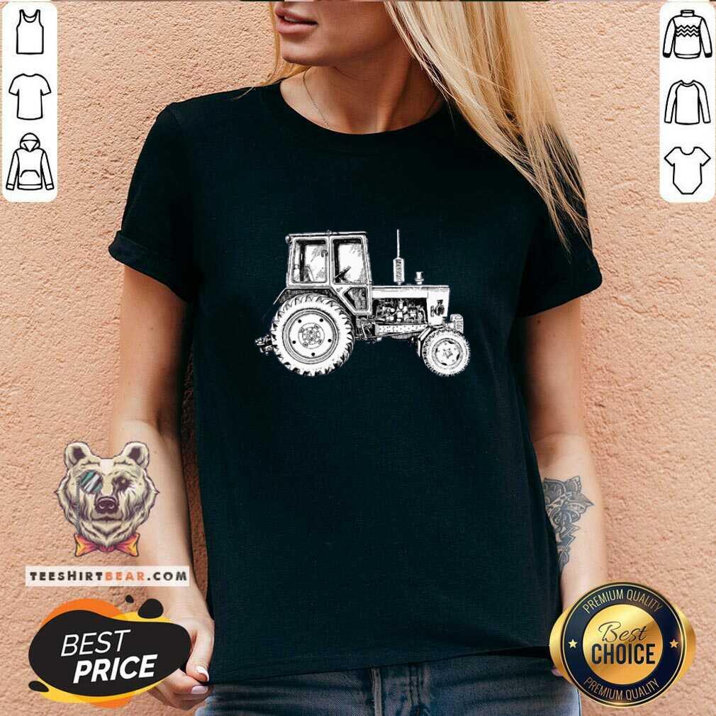 Original Belarus Tractor Agriculture Farming V-neck Original Belarus Tractor Agriculture Farming V-neck