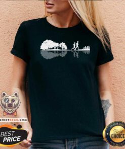 Pretty Guitar Lake Jogging V-neck