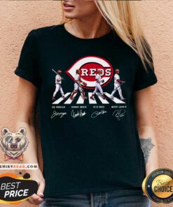 The Reds Abbey Road Signatures V-neck