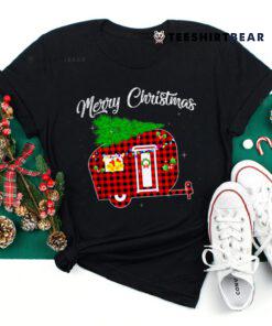 Buffalo Plaid Camper Merry Christmas Shirt