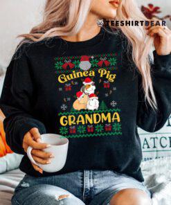 Merry Guinea Pig Grandma Christmas Santa For Grandmother Mom Shirt