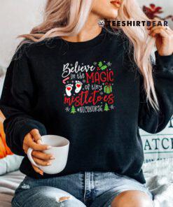 NICU Nurse Believin Magic Of Tiny Mistletoe Christmas Shirt
