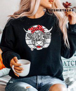 Scottish Highland Cow Cattle Hairy Cow Flowers Woman Shirt