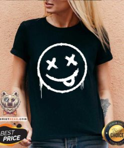 Smile X Eyes Emoji Graphic v-neck