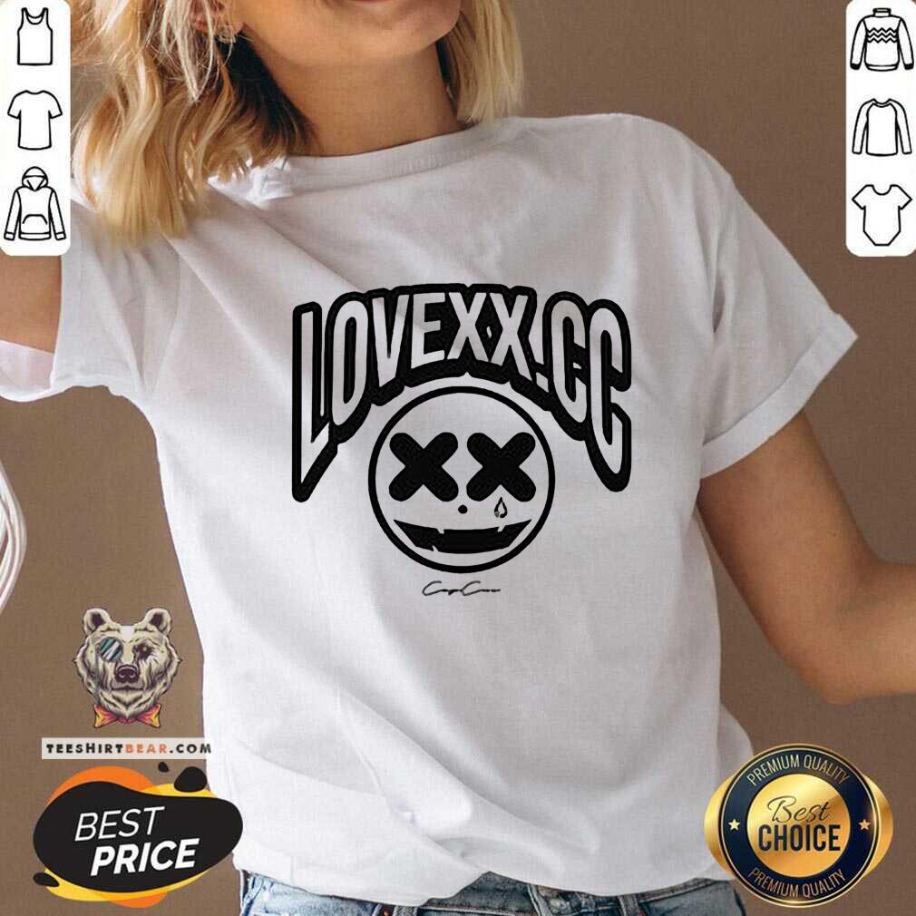 Official Lovexx.cc V-neck