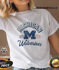 Michigan Wolveribes V-neck