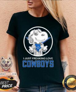 Snoopy I Just Freaking Love Dallas Cowboys V-neck
