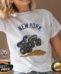 Great New York Yankees Monster Truck V-neck