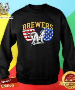 Pretty Milwaukee Brewers America Flags Celebrating 4th Of July Sweatshirt