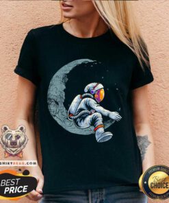 Great Space Moon Planets Astronomy Astronaut V-neck
