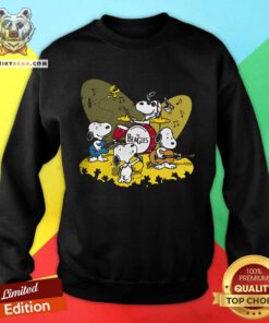 Awesome The Beagles World Tour Snoopy Beagle Beats Sweatshirt