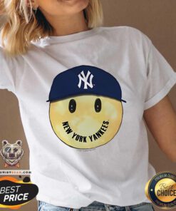 Hot New York Yankees Smiley Baseball V-neck