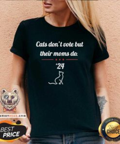 Premium Cats Don’t Vote But Their Moms Do Print V-neck
